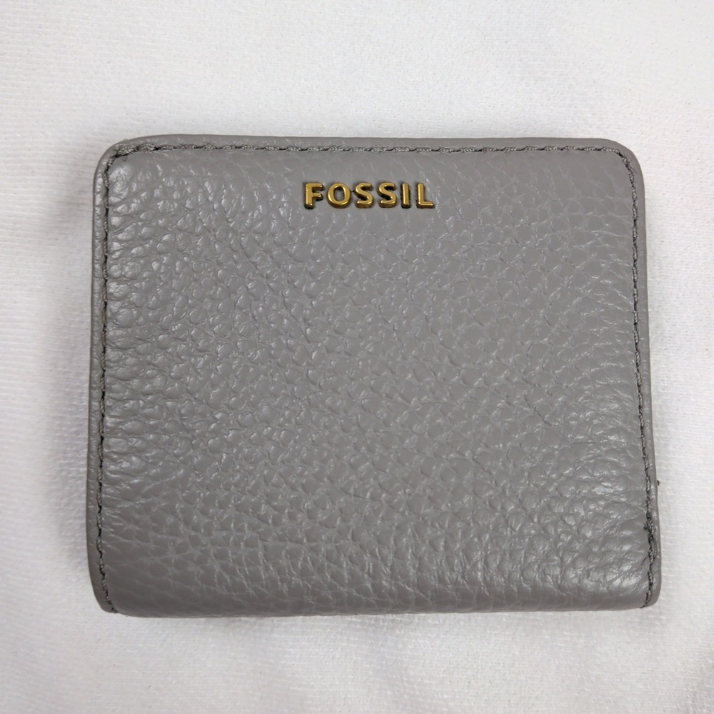 Fossil Logan Small Bifold Wallet Grey Pebbled Leather SWL1577 Minimalist Small